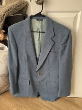 Classic Men's Light Blue Blazer with Gold Buttons